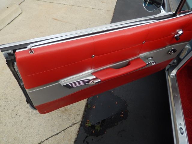 1961 Silver Chevrolet Impala Sedan