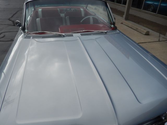 1961 Silver Chevrolet Impala Sedan