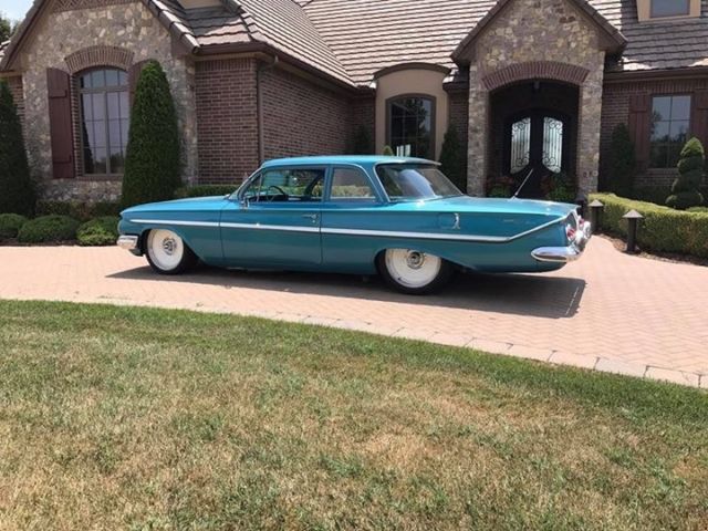1961 Blue Chevrolet Bel Air/150/210 Sedan