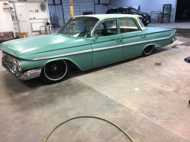 1961 Green Chevrolet Bel Air/150/210 Sedan