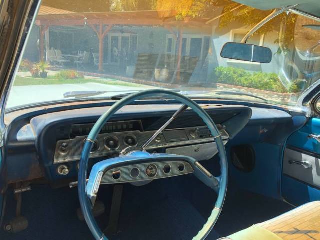 1961 White Chevrolet Impala Coupe