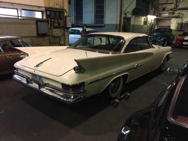 1961 White Chrysler 300 Series Hard Top