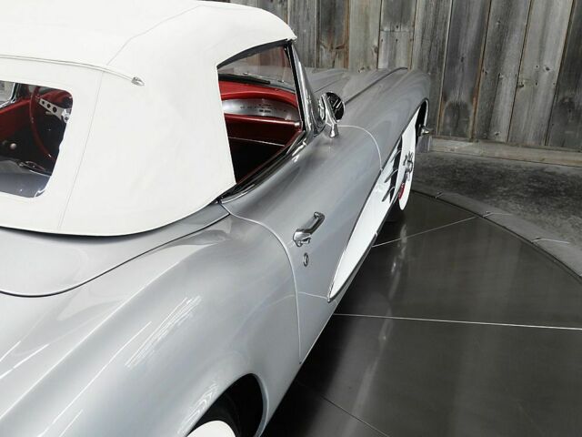 1961 Silver Chevrolet Corvette #'s Match RARE RARE CAR