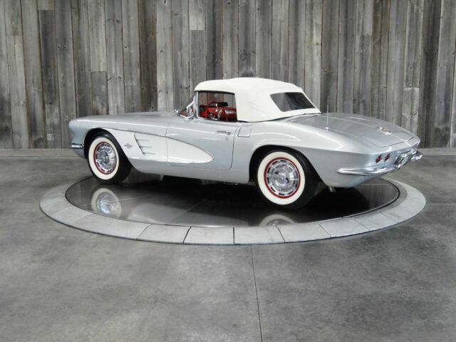 1961 Silver Chevrolet Corvette #'s Match RARE RARE CAR