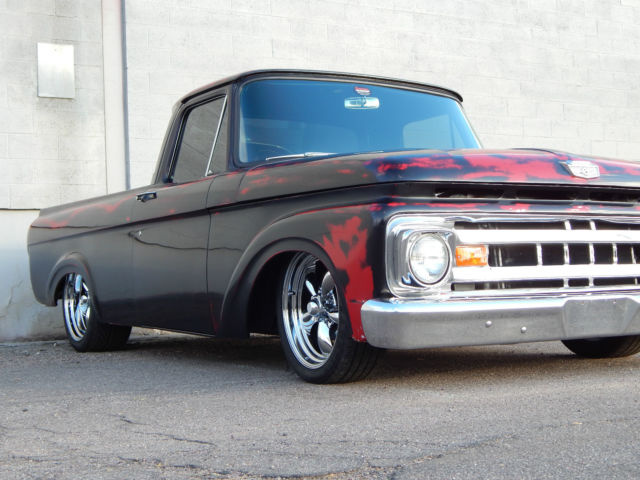 1961 BLACK/RED Ford F-100 PICKUP