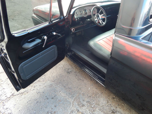 1961 BLACK/RED Ford F-100 PICKUP