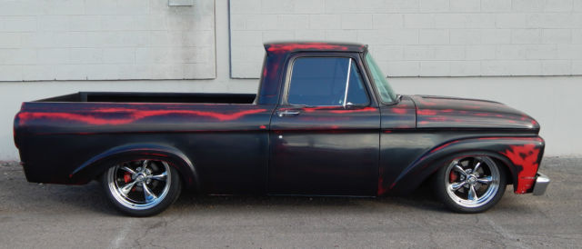 1961 BLACK/RED Ford F-100 PICKUP