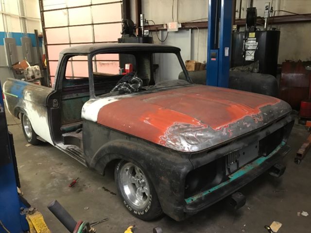 1961 Black Ford F-100