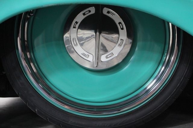 1961 Ford F-100 Pickup Truck