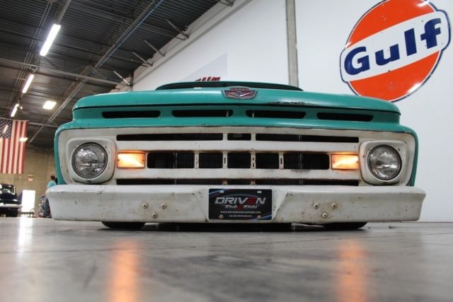 1961 Ford F-100 Pickup Truck