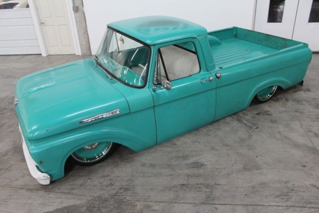 1961 Ford F-100 Pickup Truck