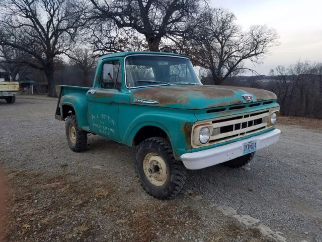 1961 Green Ford F-100 Standard Cab Pickup