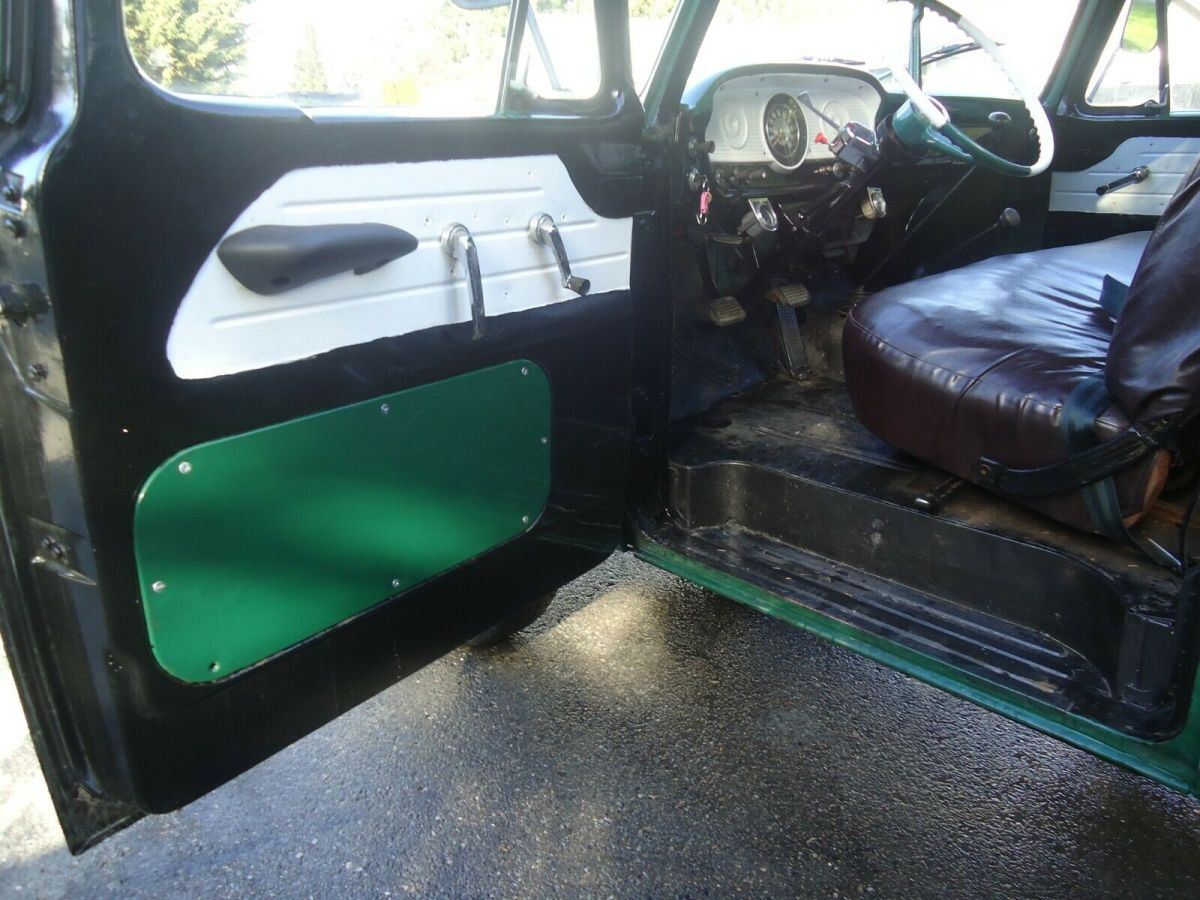 1961 Ford F-100 Standard Cab Pickup