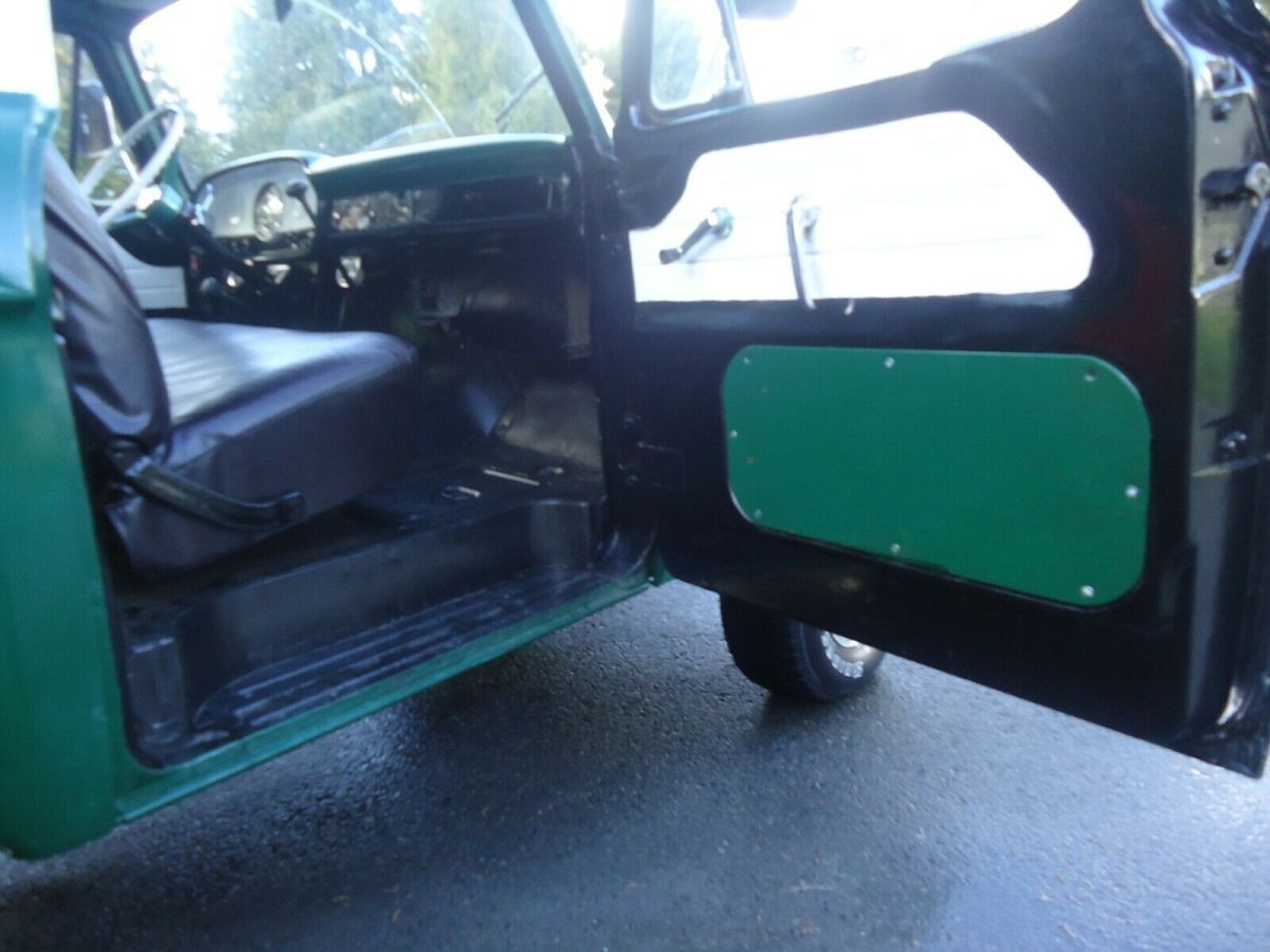 1961 Ford F-100 Standard Cab Pickup