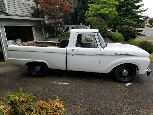 1961 Ford F-100 Standard Cab Pickup
