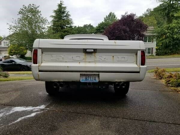 1961 Ford F-100 Standard Cab Pickup
