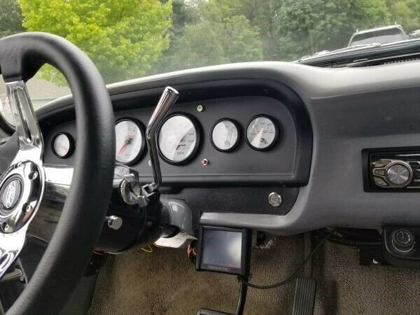 1961 Ford F-100 Standard Cab Pickup