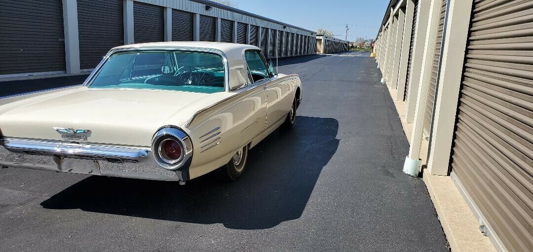 1961 White Ford Thunderbird Coupe