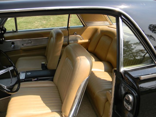1961 Tan Ford Thunderbird 2 DOOR
