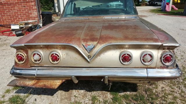 1961 Gold Chevrolet Impala