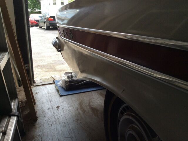 1961 White Chevrolet Impala Coupe