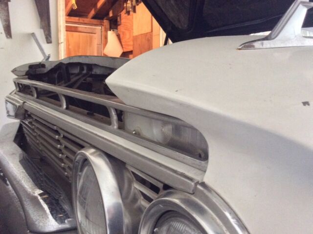 1961 White Chevrolet Impala Coupe