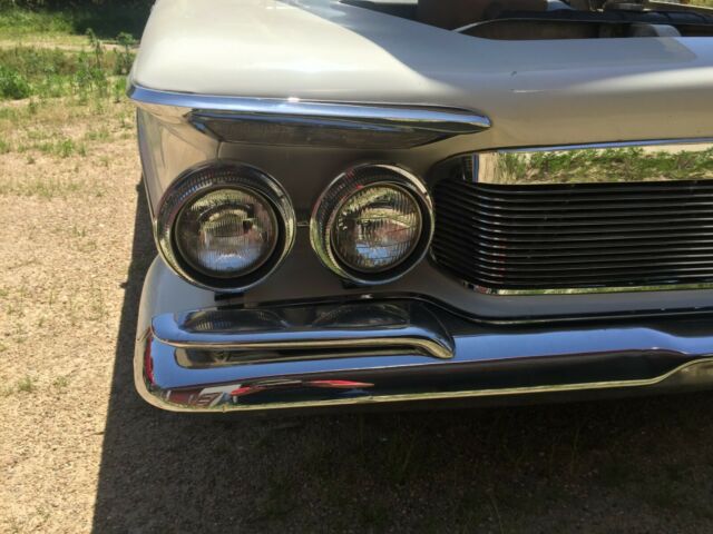 1961 Chrysler Imperial Convertible