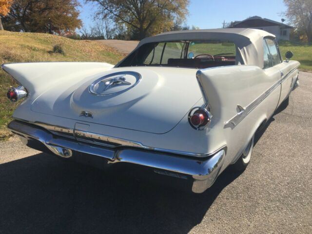 1961 Chrysler Imperial Convertible