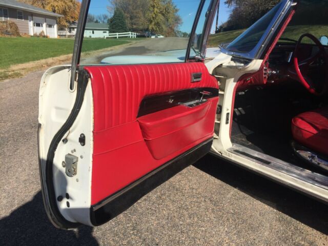 1961 Chrysler Imperial Convertible