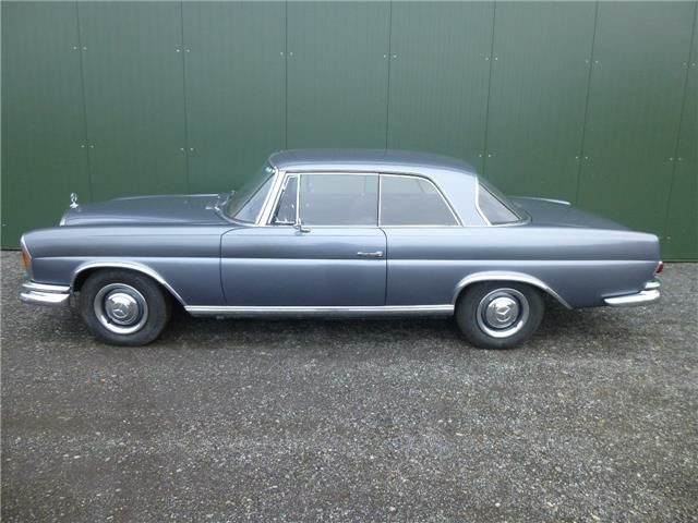 1961 Mercedes-Benz 200-Series