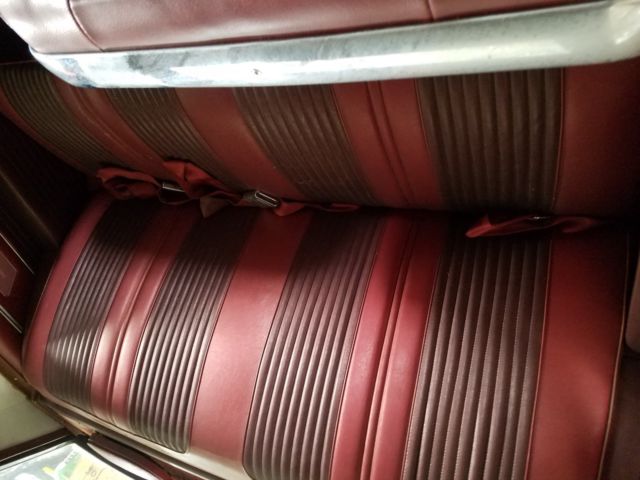 1961 White Oldsmobile Cutlass