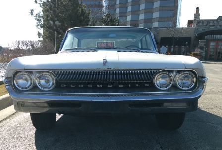 1961 White Oldsmobile Super 88 Sedan
