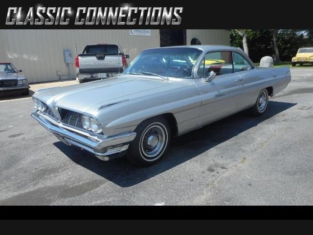 1961 Silver Pontiac Catalina --