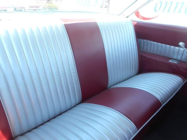 1961 Silver Pontiac Catalina --