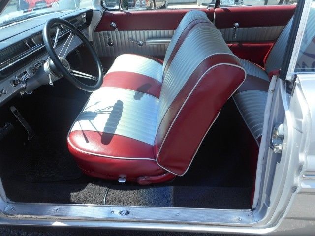 1961 Silver Pontiac Catalina --