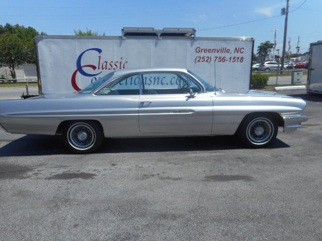 1961 Silver Pontiac Catalina --