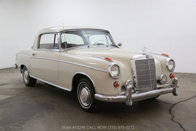 1961 White Mercedes-Benz 220SE