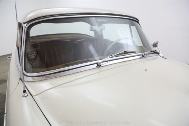 1961 White Mercedes-Benz 220SE