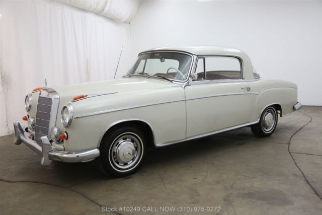 1961 White Mercedes-Benz 220SE