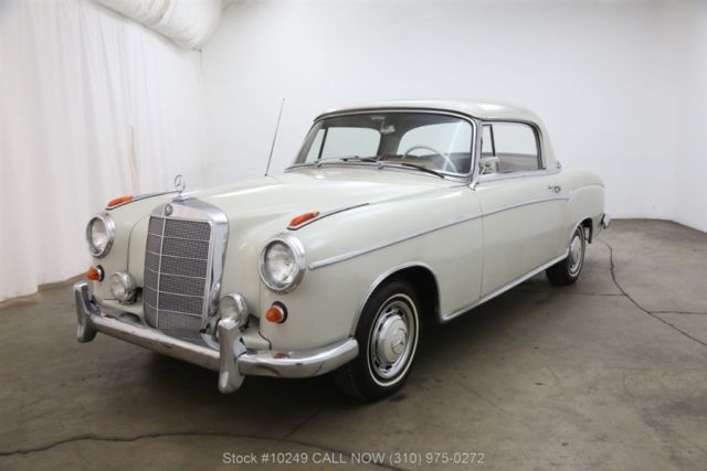 1961 White Mercedes-Benz 220SE