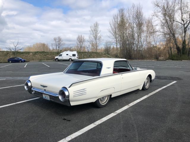 1961 Ford Thunderbird