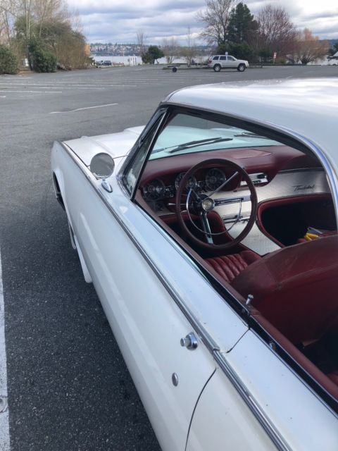 1961 Ford Thunderbird