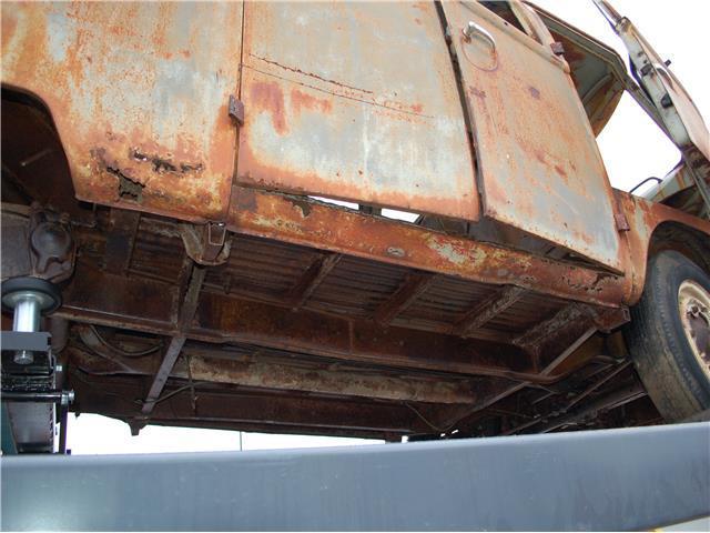 1961 Gray Volkswagen Bus/Vanagon Bus