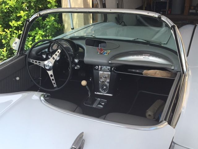 1961 White Chevrolet Corvette