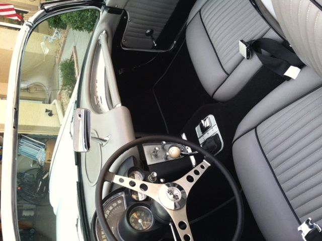 1961 White Chevrolet Corvette