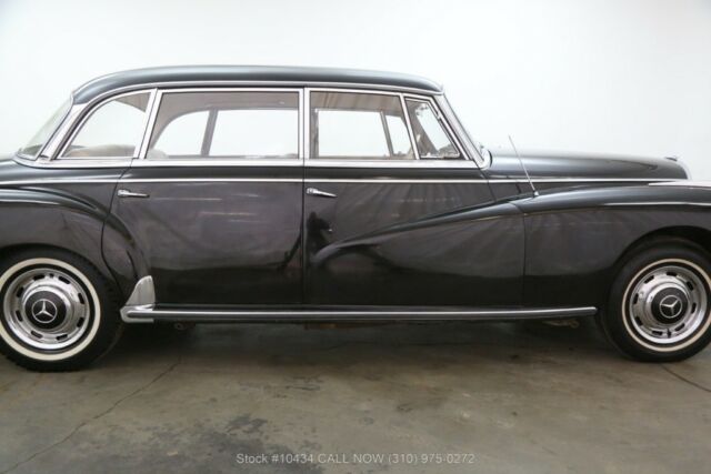 1962 Black Mercedes-Benz 300-Series