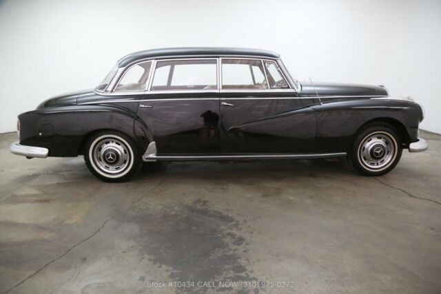 1962 Black Mercedes-Benz 300-Series