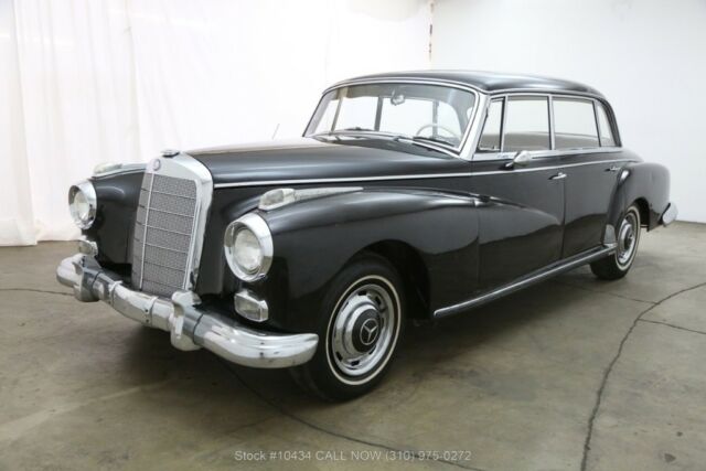 1962 Black Mercedes-Benz 300-Series