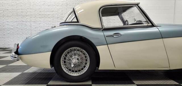 1962 White Austin Healey 3000 Convertible