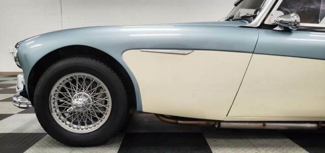 1962 White Austin Healey 3000 Convertible
